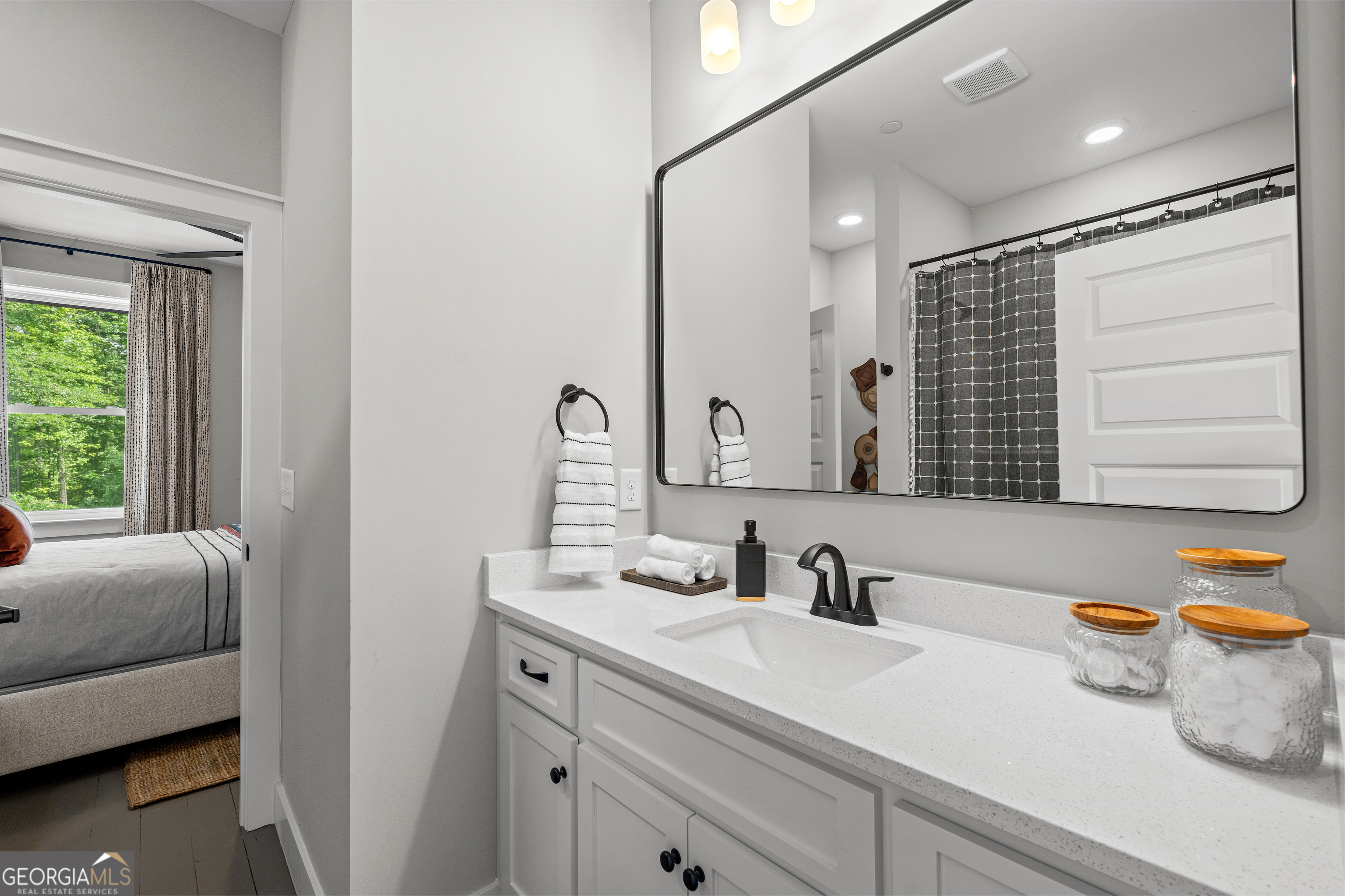 667 5th Street Property Photo 25