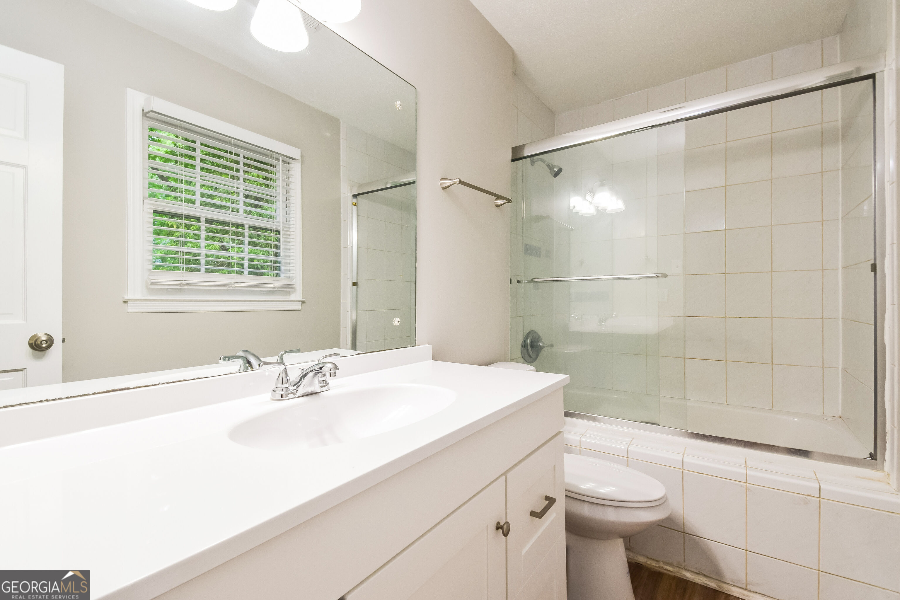 4533 Holliston Road Property Photo 8
