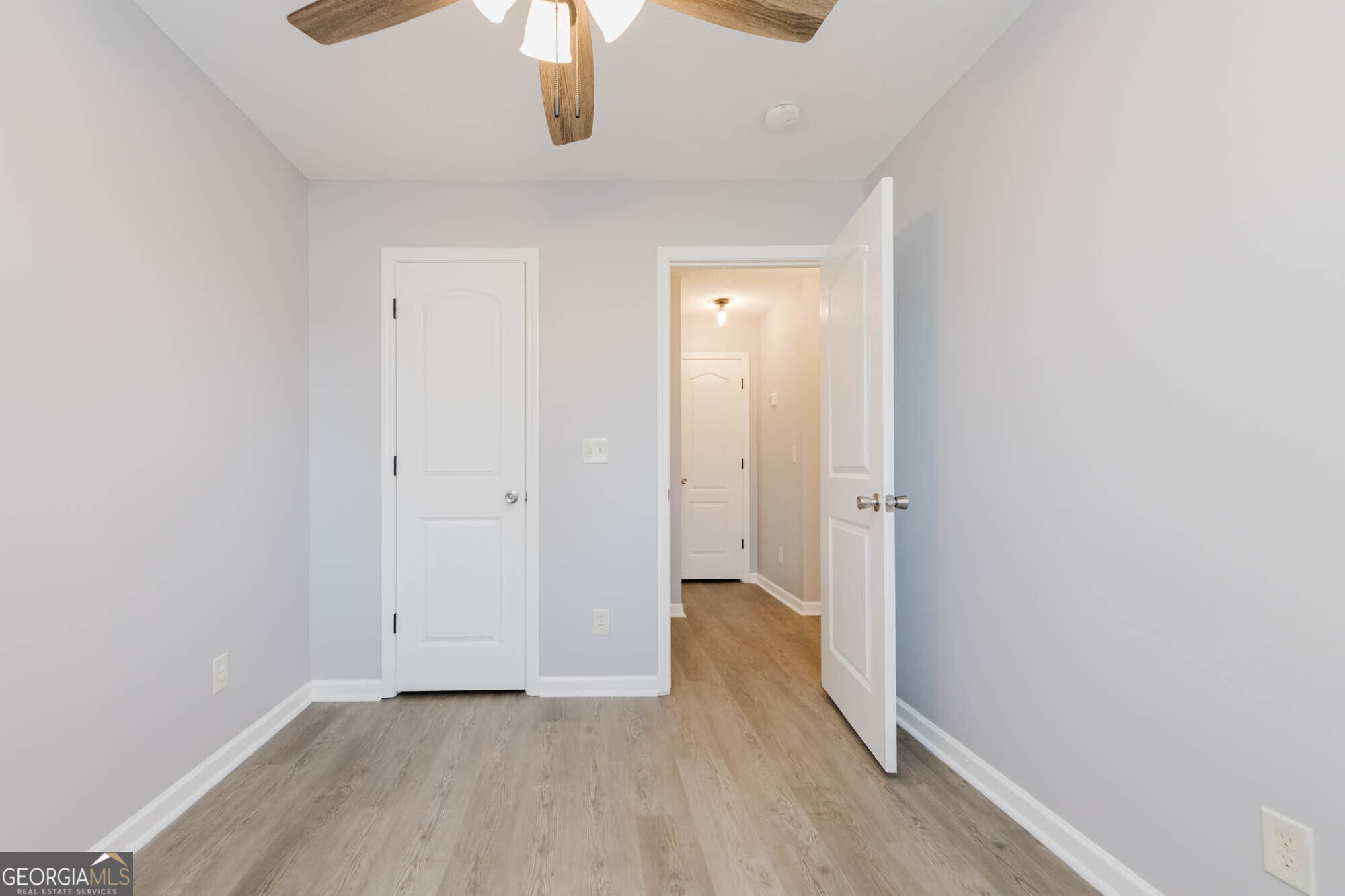 216 Laurel Woods Drive Property Photo 16