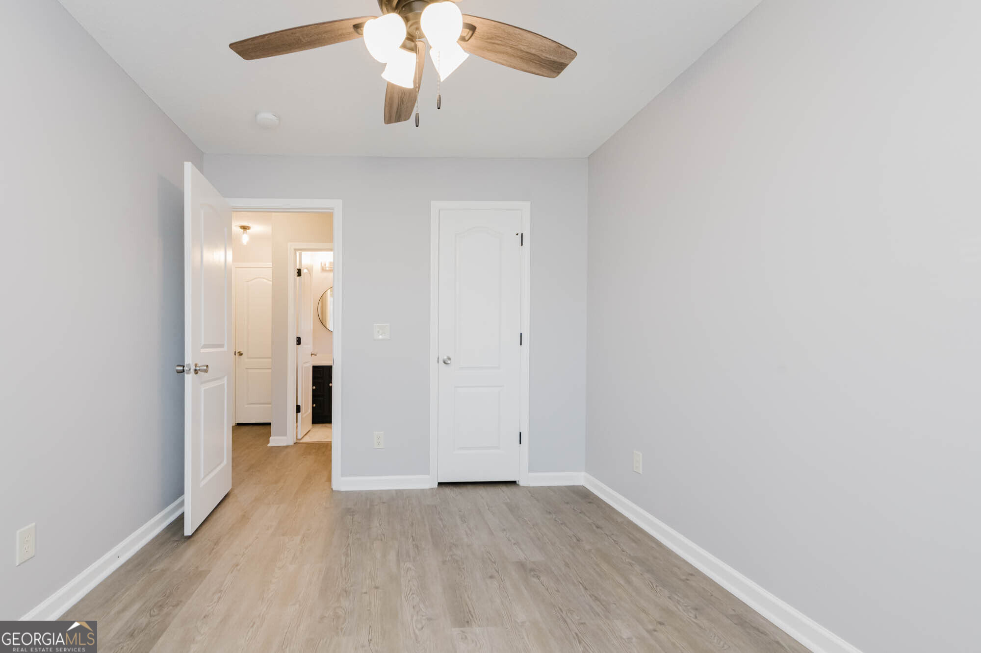 216 Laurel Woods Drive Property Photo 19