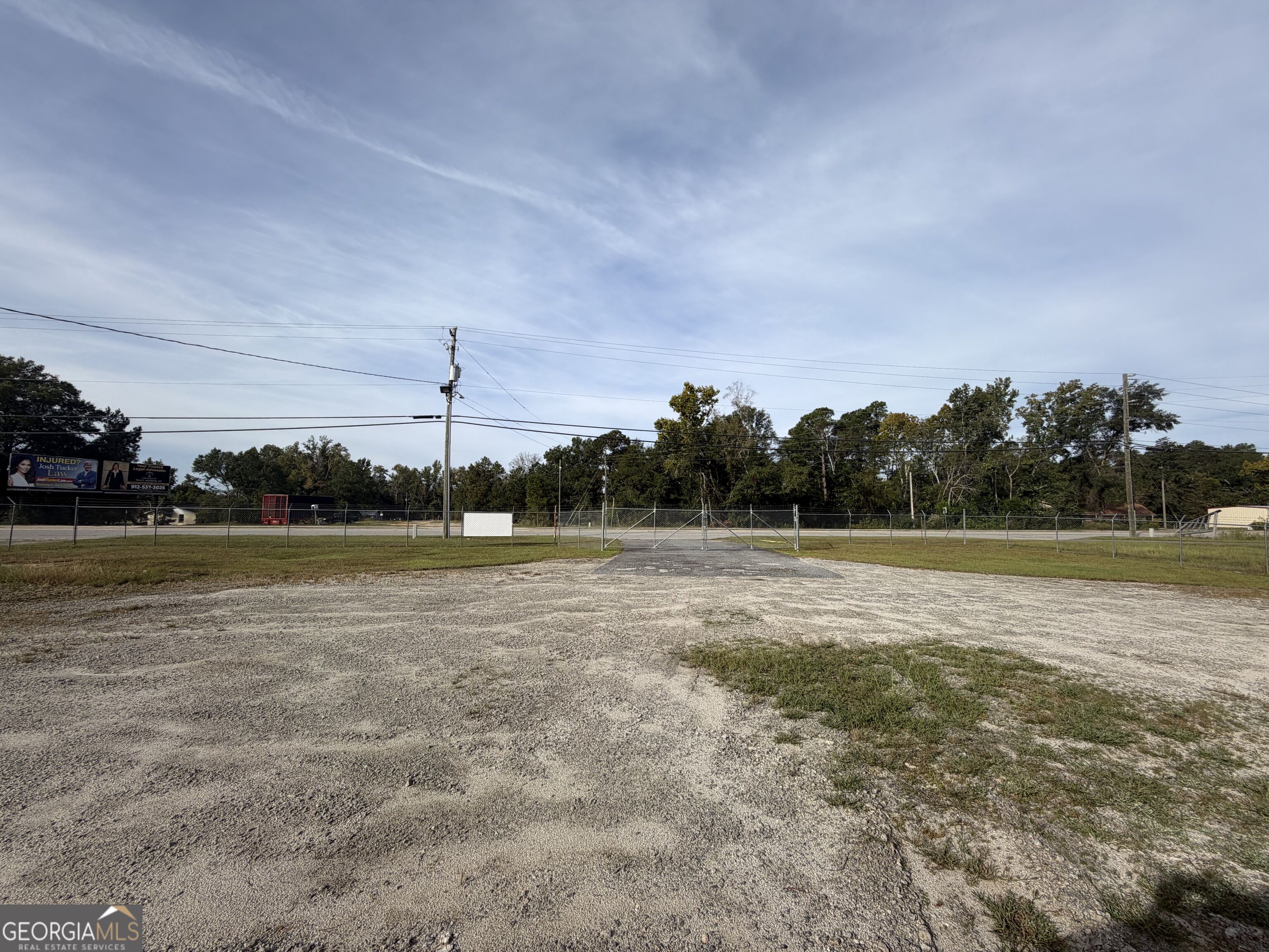 536 N Main Street Property Photo 5