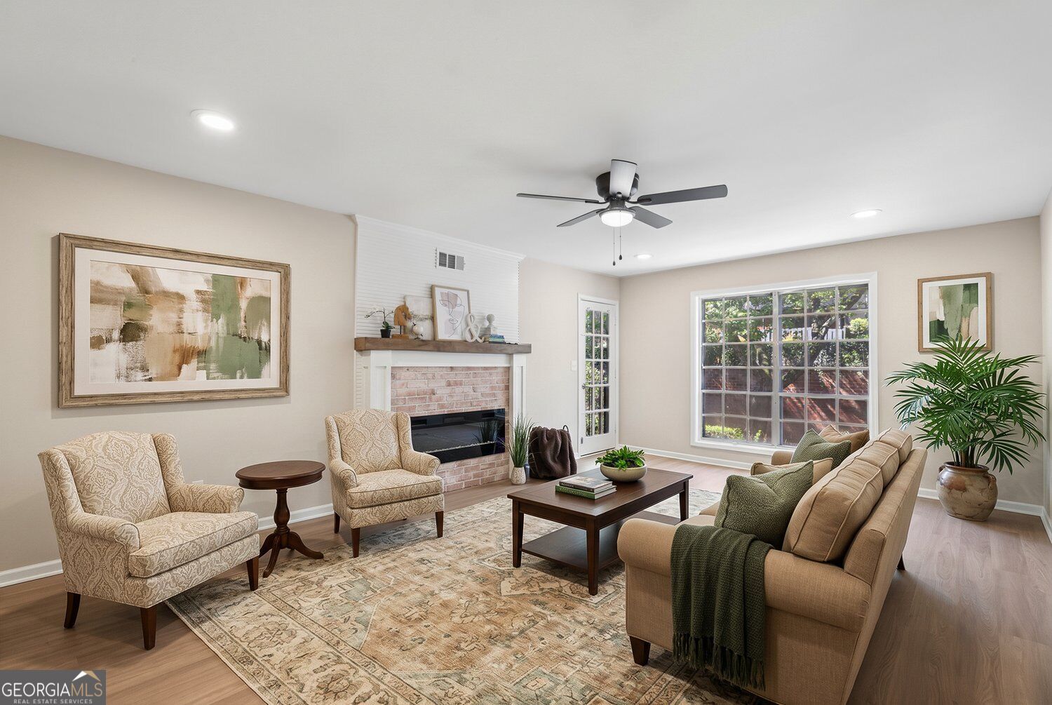 6851 Roswell Road # F19 Property Photo 1