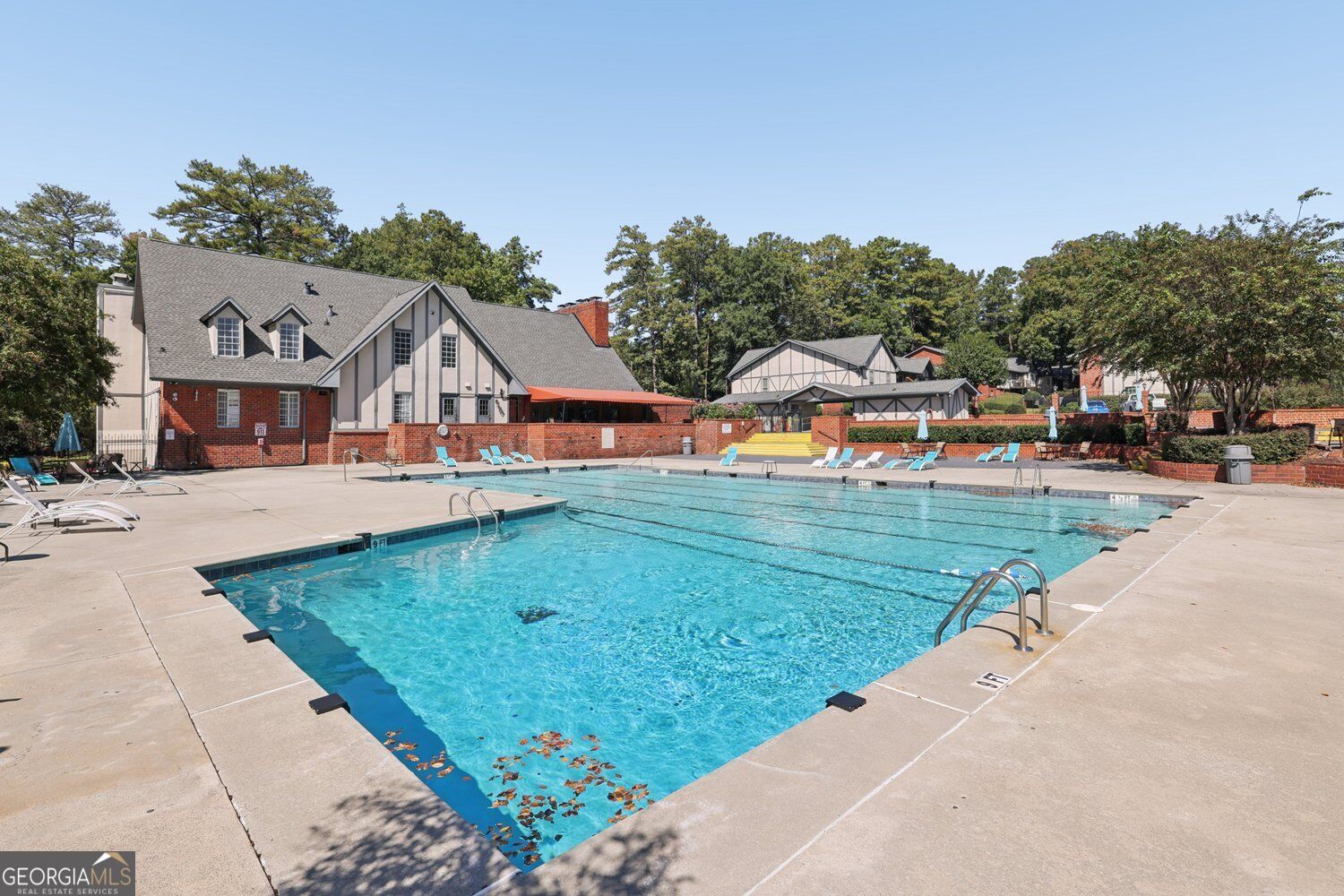 6851 Roswell Road # F19 Property Photo 7