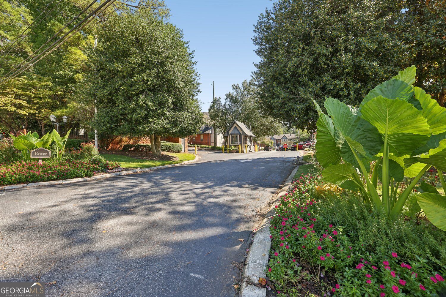 6851 Roswell Road # F19 Property Photo 10