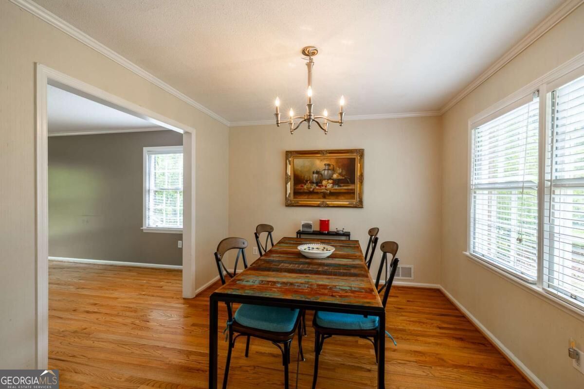 140 Rollingwood Drive Property Photo 7