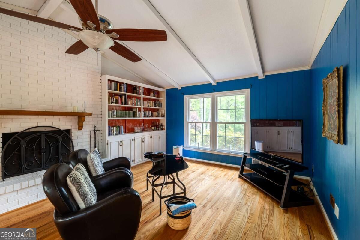 140 Rollingwood Drive Property Photo 18