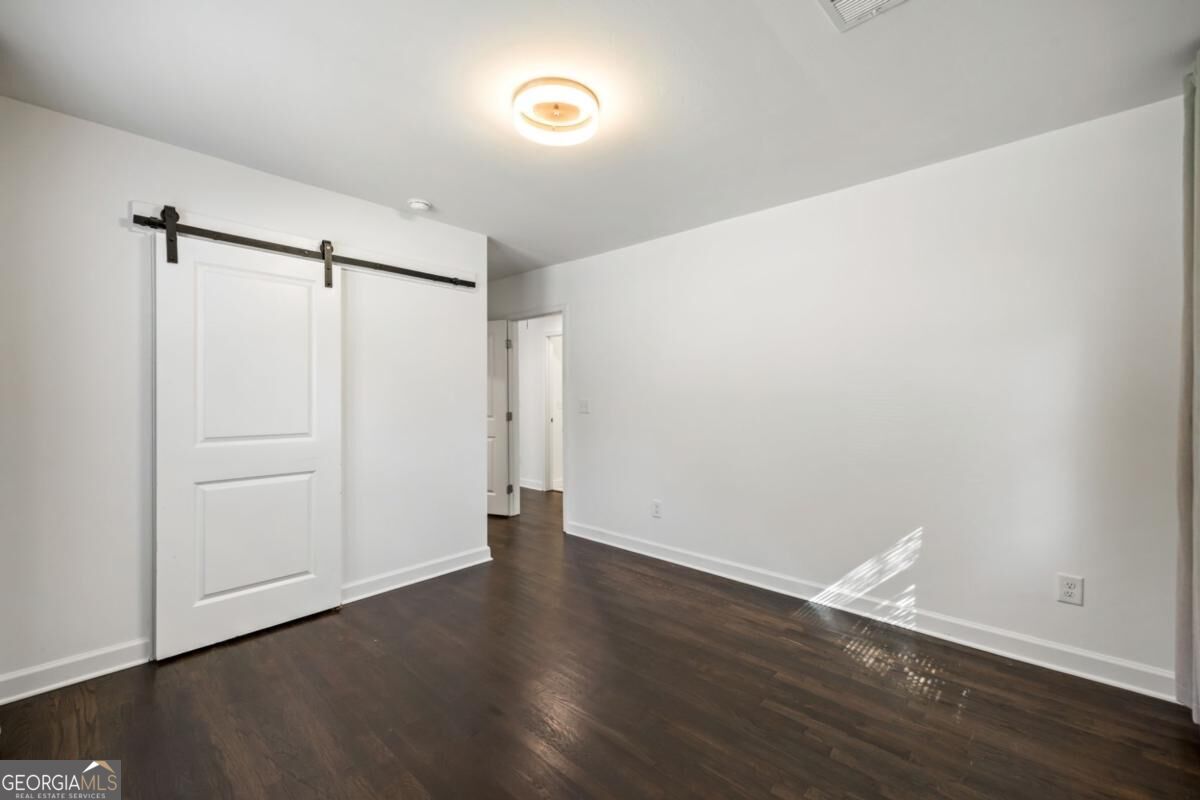 2491 Glendale Circle Se Property Photo 24