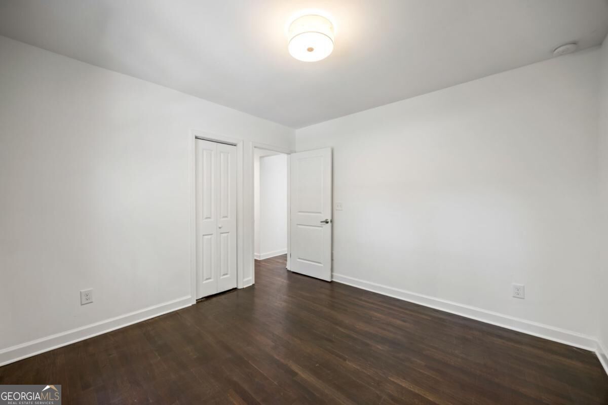 2491 Glendale Circle Se Property Photo 31