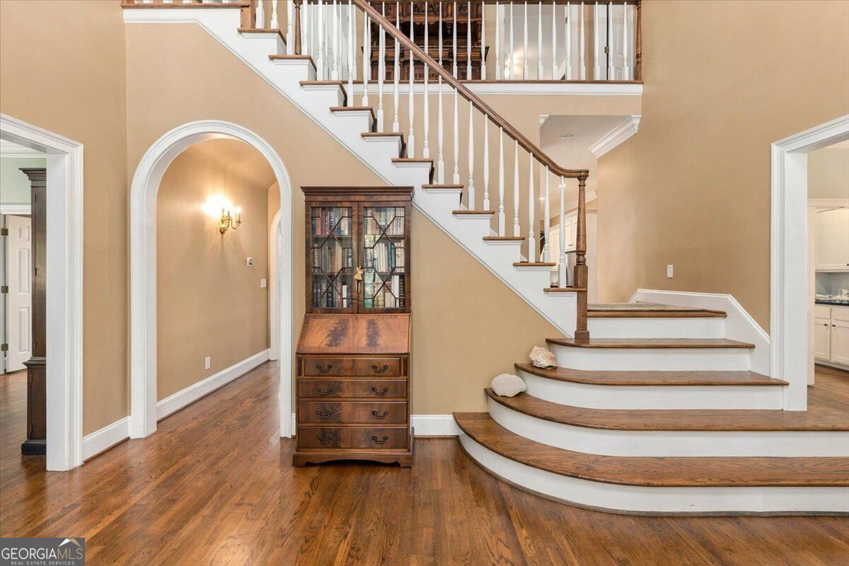 112 Gleneagles Circle Property Photo 4