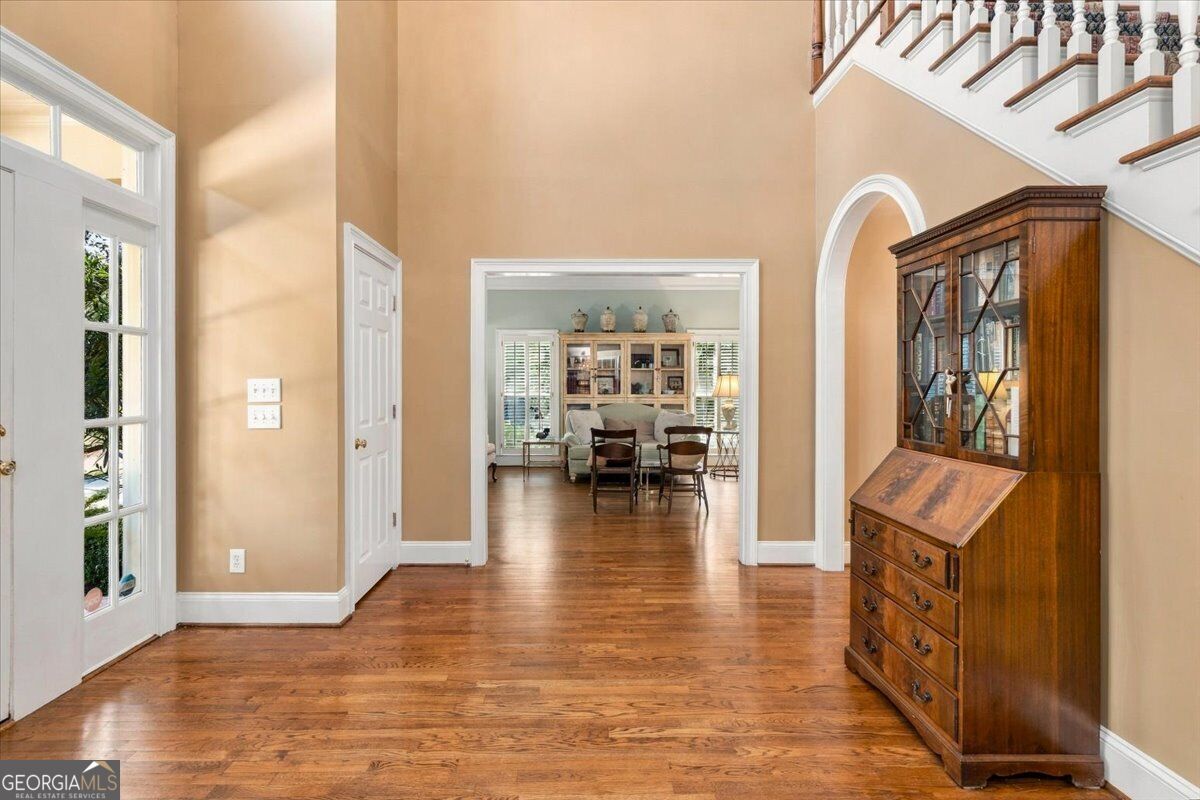 112 Gleneagles Circle Property Photo 6