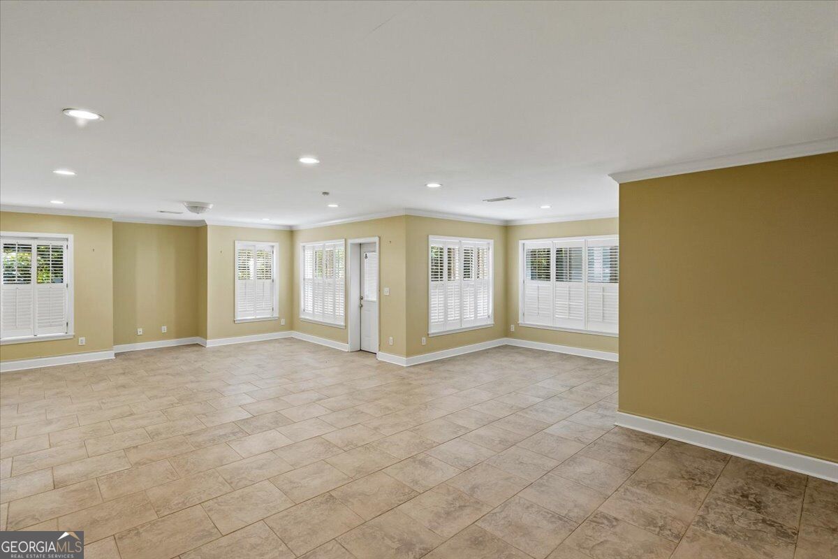 112 Gleneagles Circle Property Photo 37