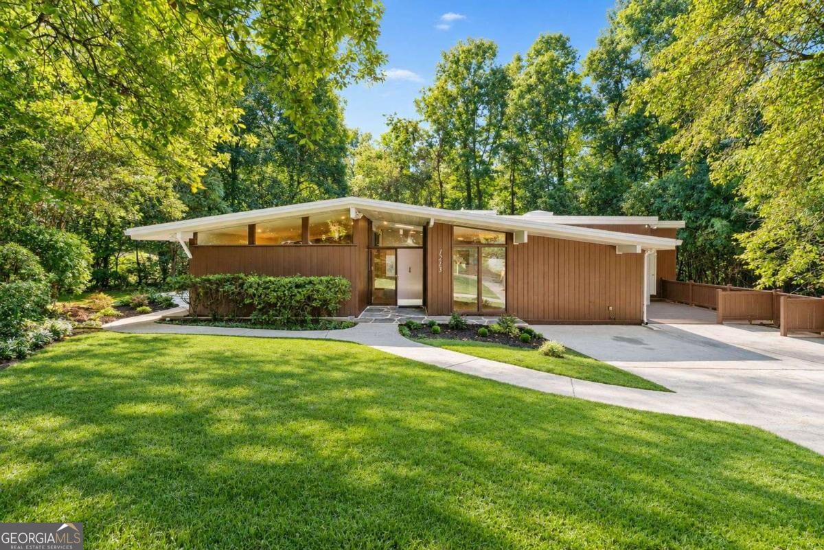1213 Poplar Grove Drive Ne Property Photo 1