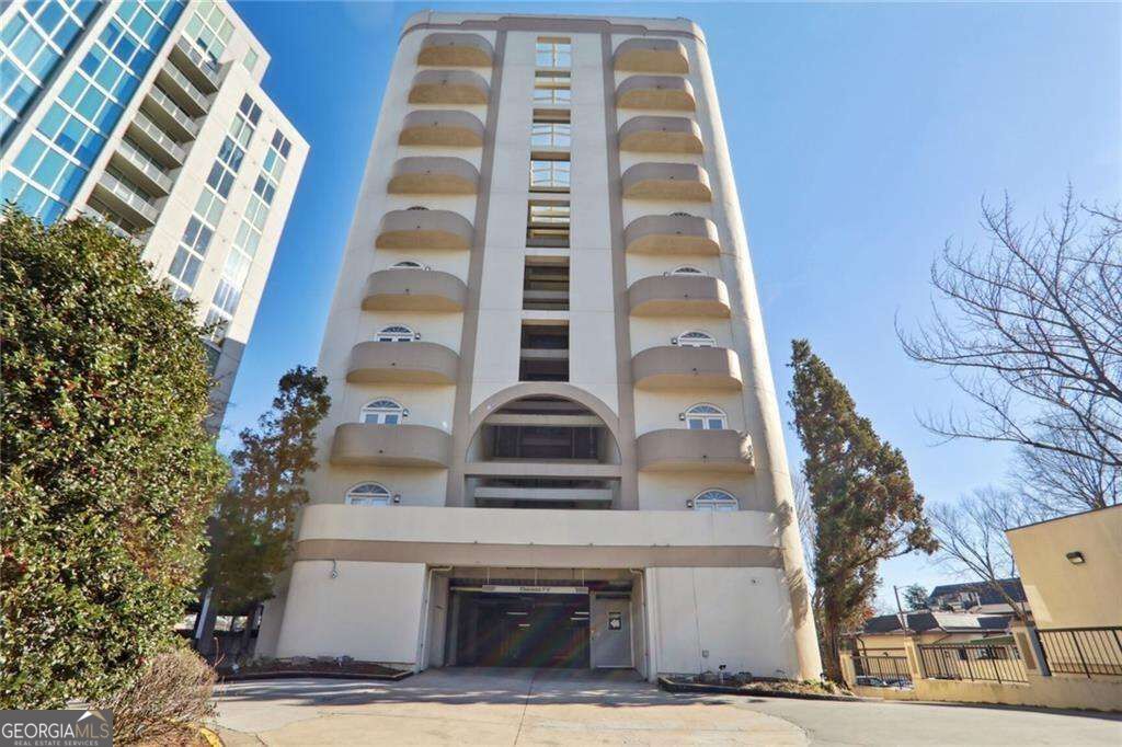 2161 Peachtree Road Ne # 605 Property Photo 1