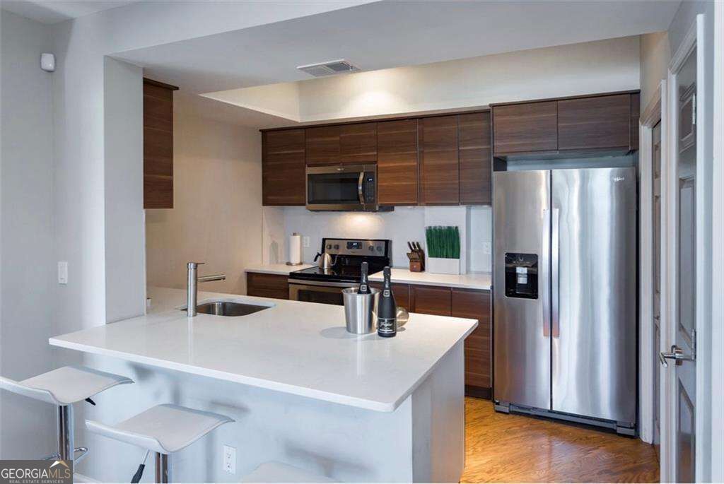2161 Peachtree Road Ne # 605 Property Photo 3