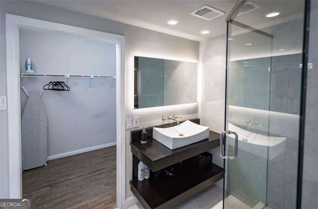 2161 Peachtree Road Ne # 605 Property Photo 24