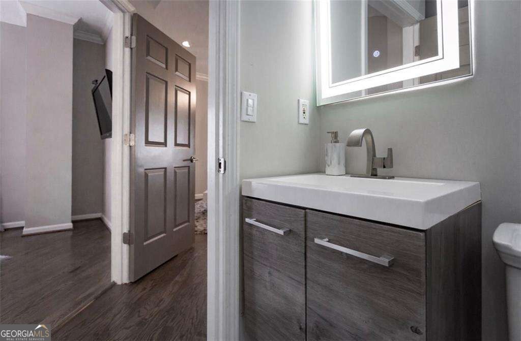 2161 Peachtree Road Ne # 605 Property Photo 28