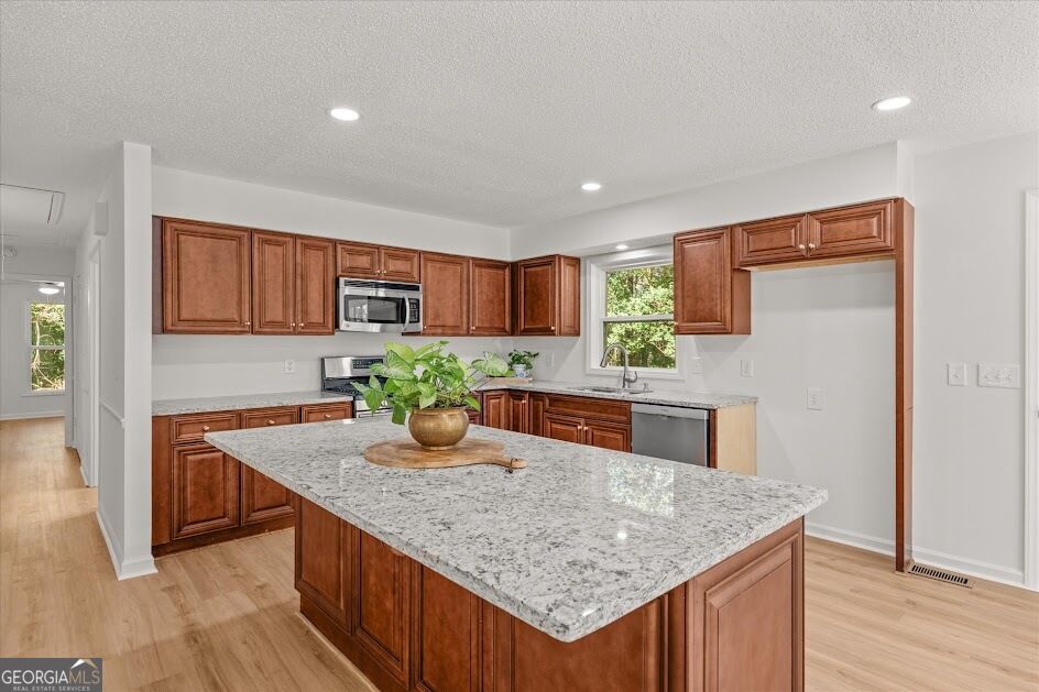2425 Georgia 100 Property Photo 11