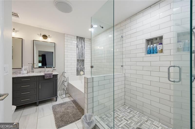 3599 Lakeview Drive Property Photo 18