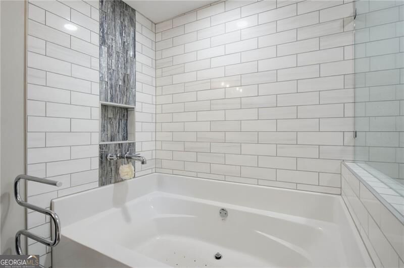3599 Lakeview Drive Property Photo 21