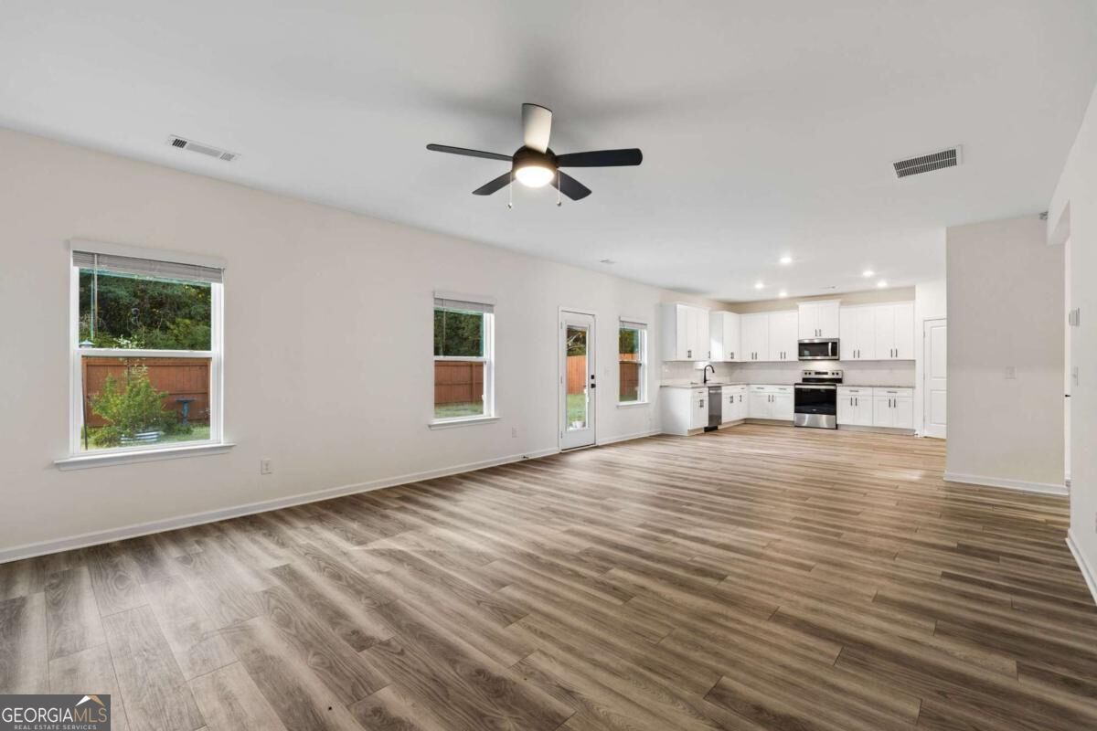 3955 Saddle Bag Court Property Photo 5