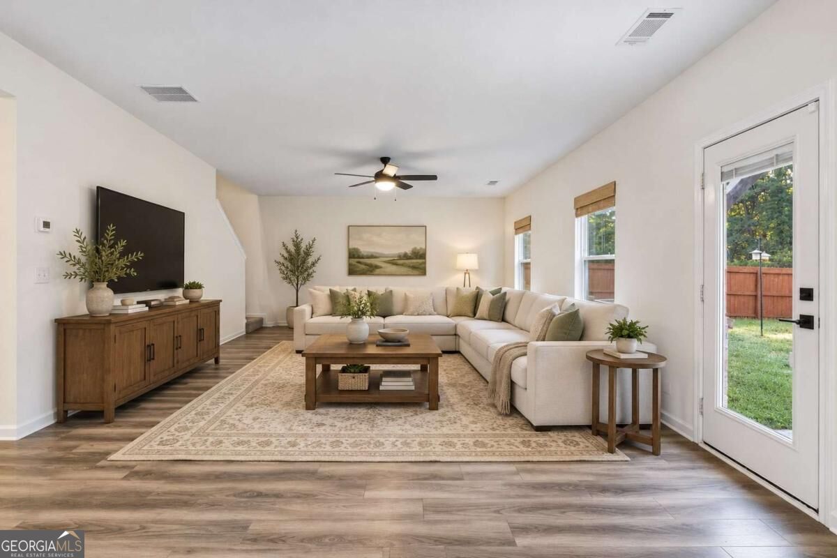 3955 Saddle Bag Court Property Photo 6