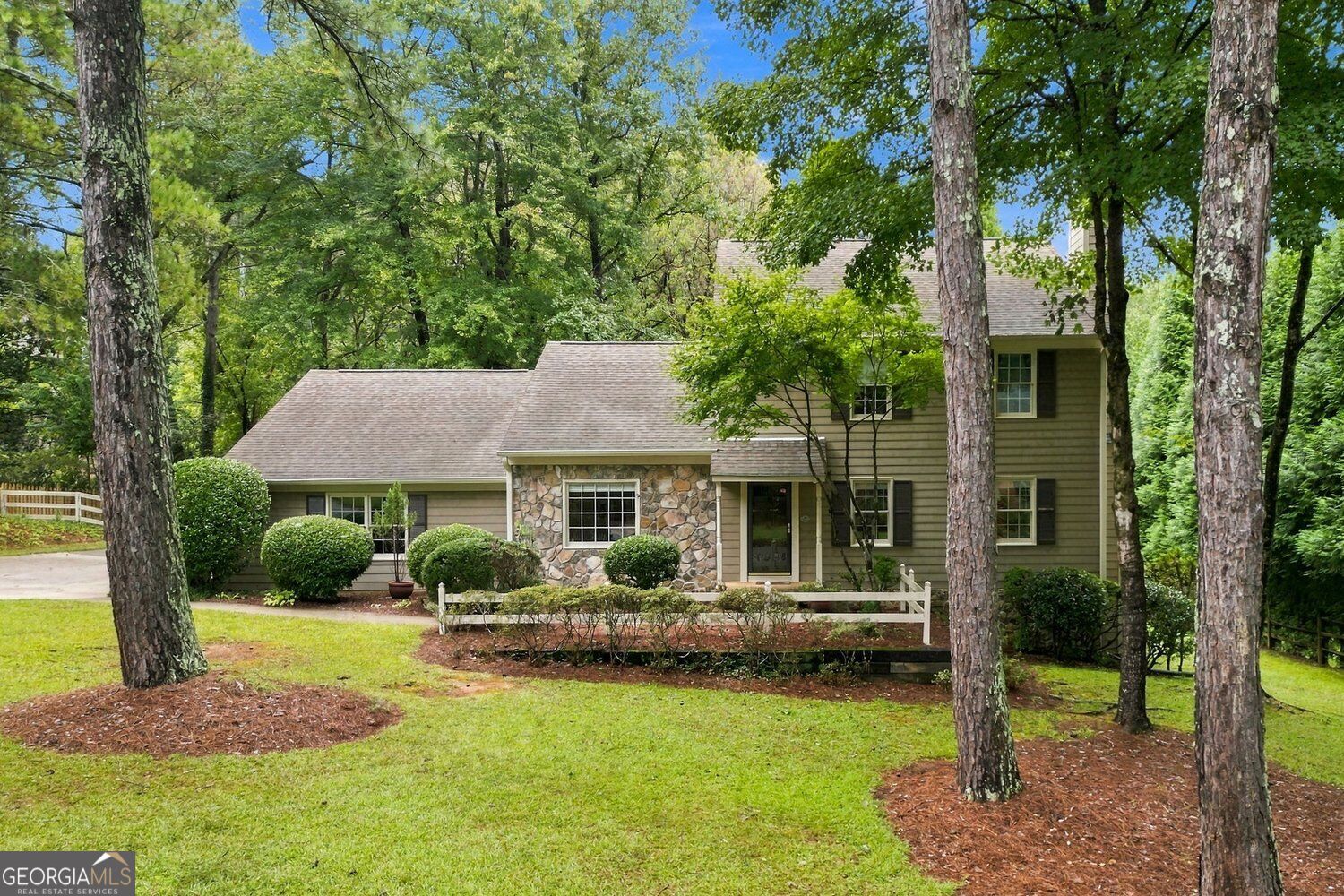 1726 W Point Circle