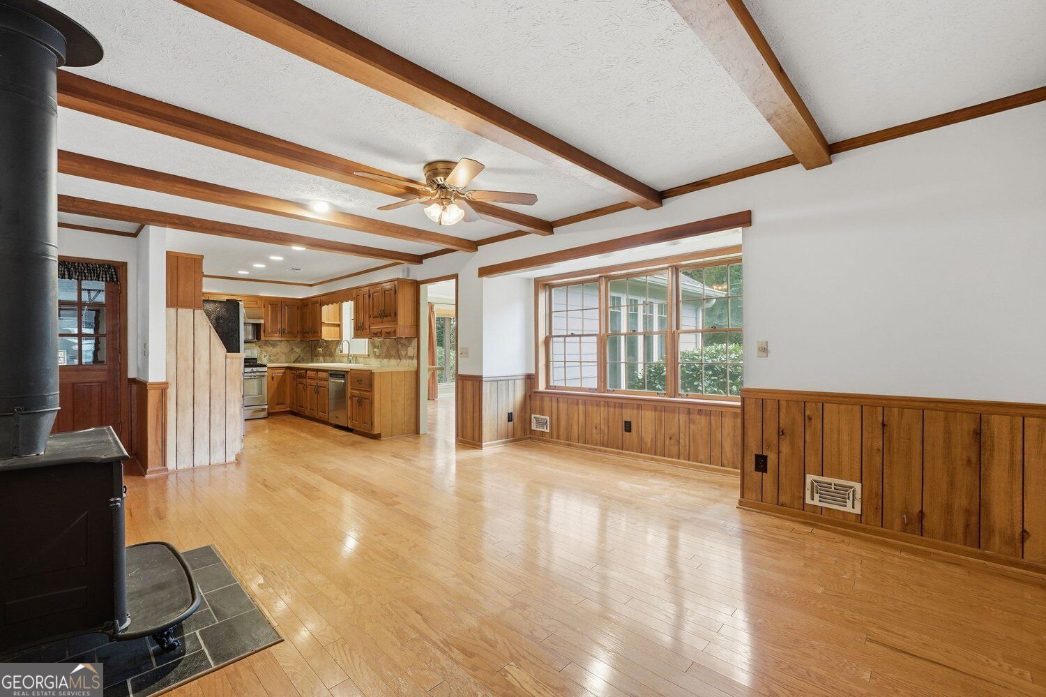 1726 W Point Circle Property Photo 10