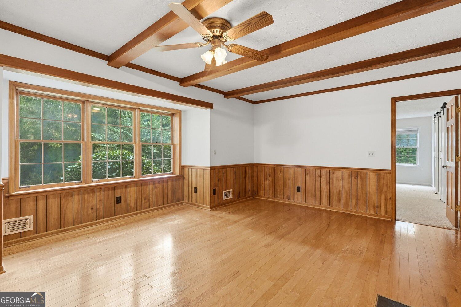 1726 W Point Circle Property Photo 12