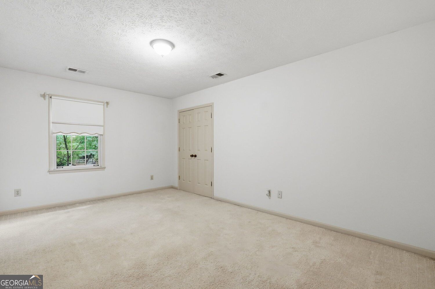 1726 W Point Circle Property Photo 23