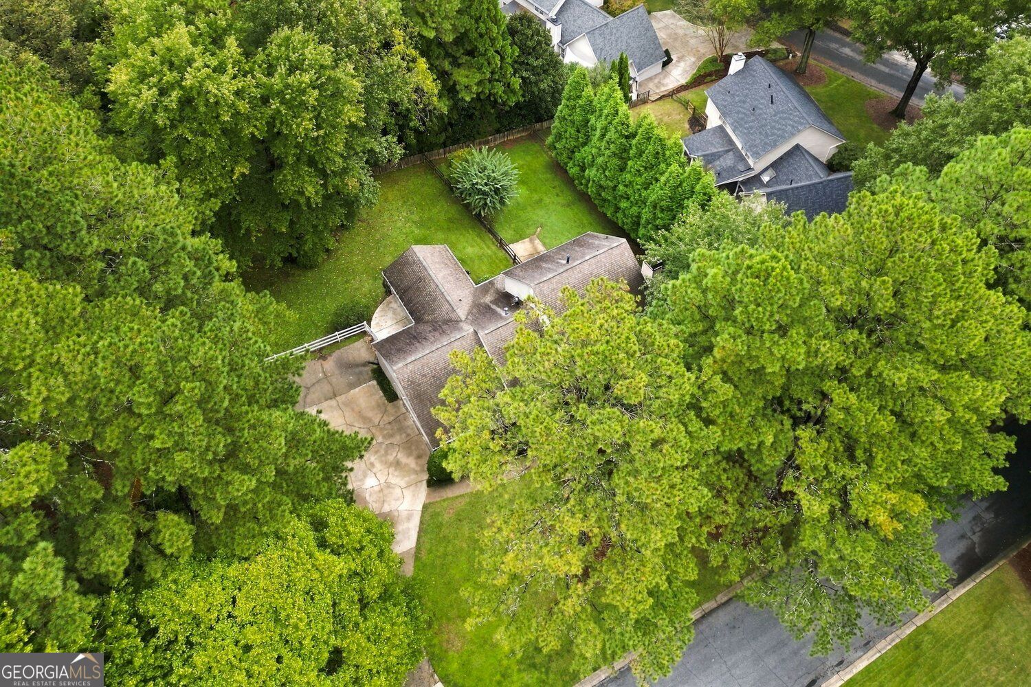 1726 W Point Circle Property Photo 40