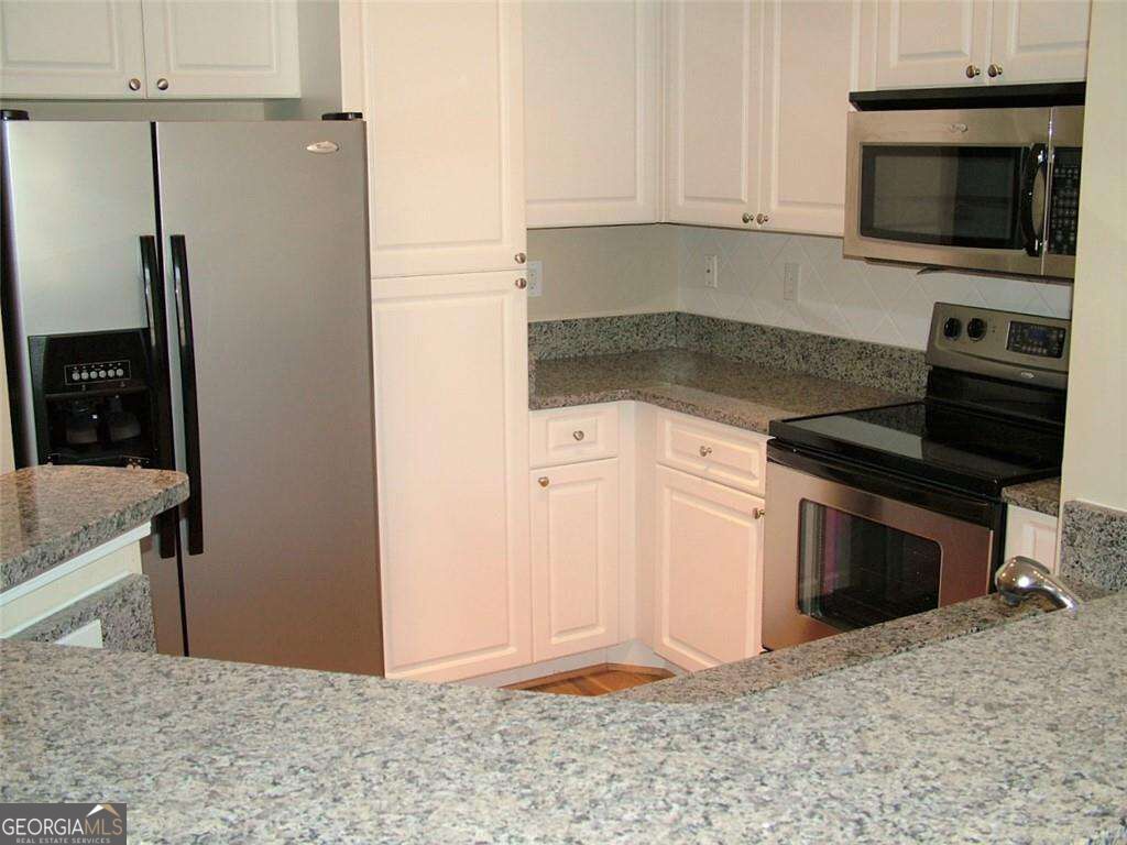 10 Perimeter Summit Boulevard Ne # 3403 Property Photo 8