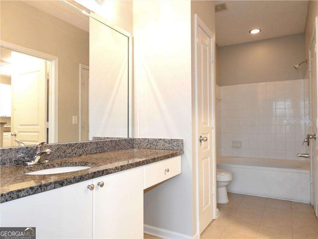 10 Perimeter Summit Boulevard Ne # 3403 Property Photo 10