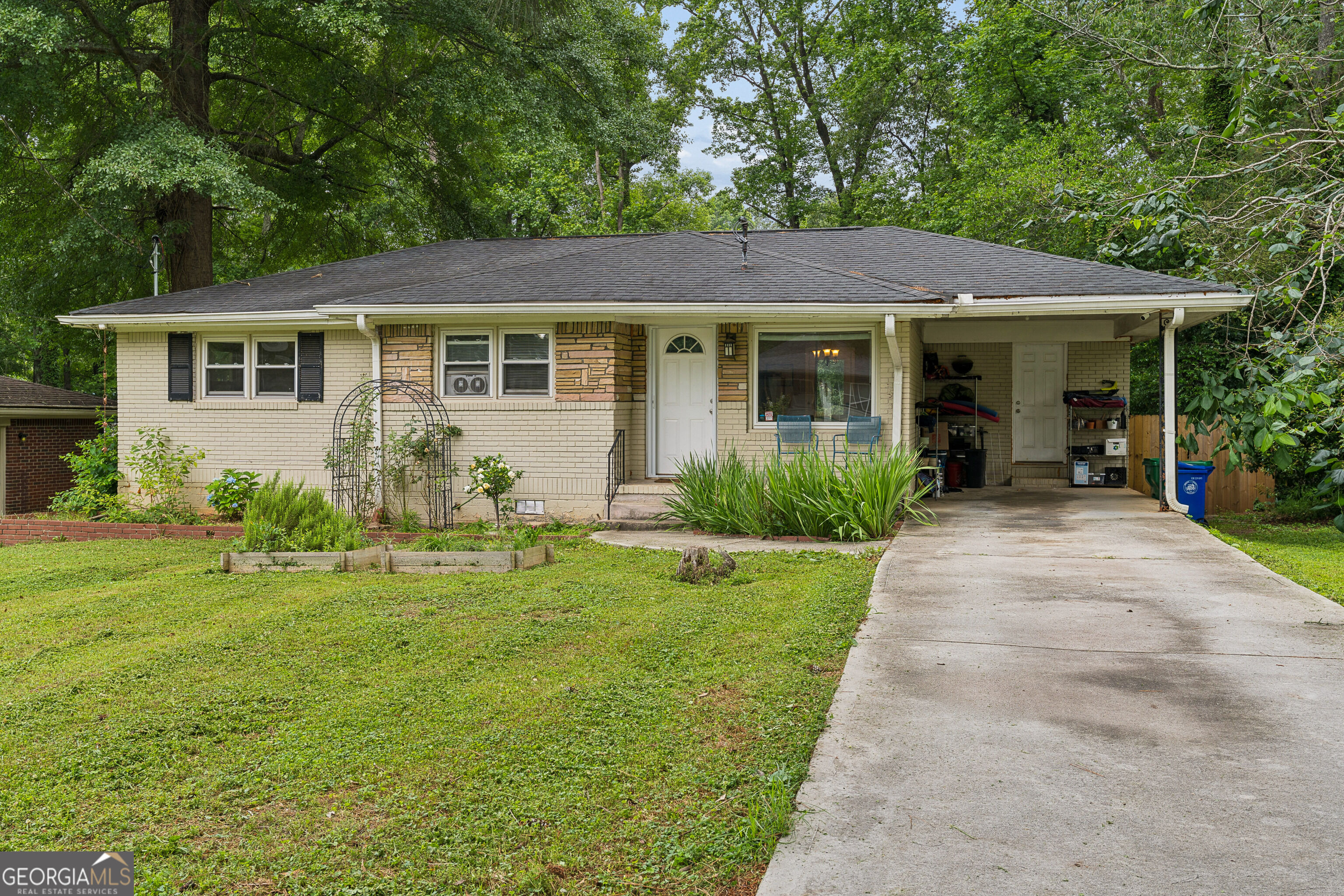 2089 Barbara Lane Property Photo 1