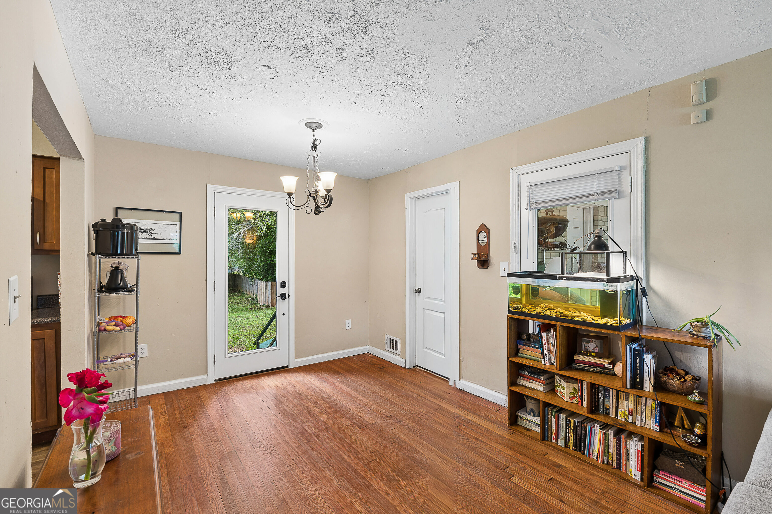 2089 Barbara Lane Property Photo 6