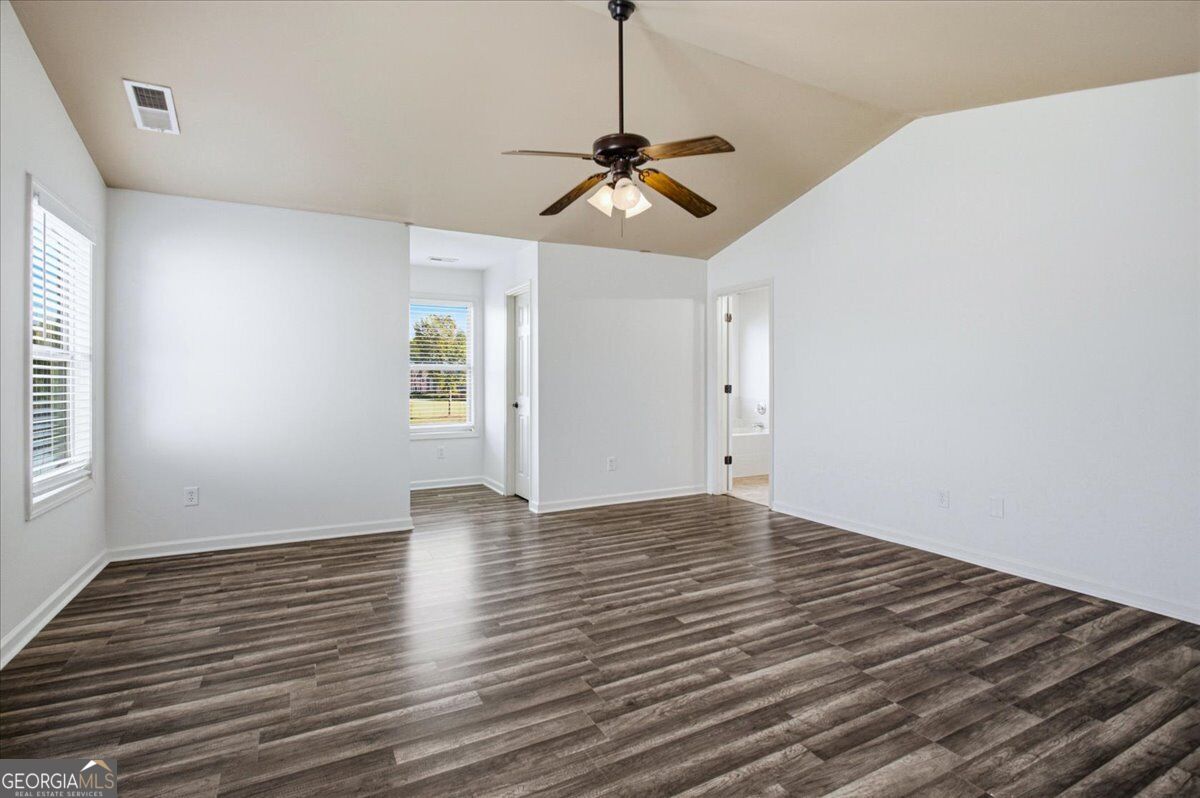 578 Hardy Water Drive Property Photo 16