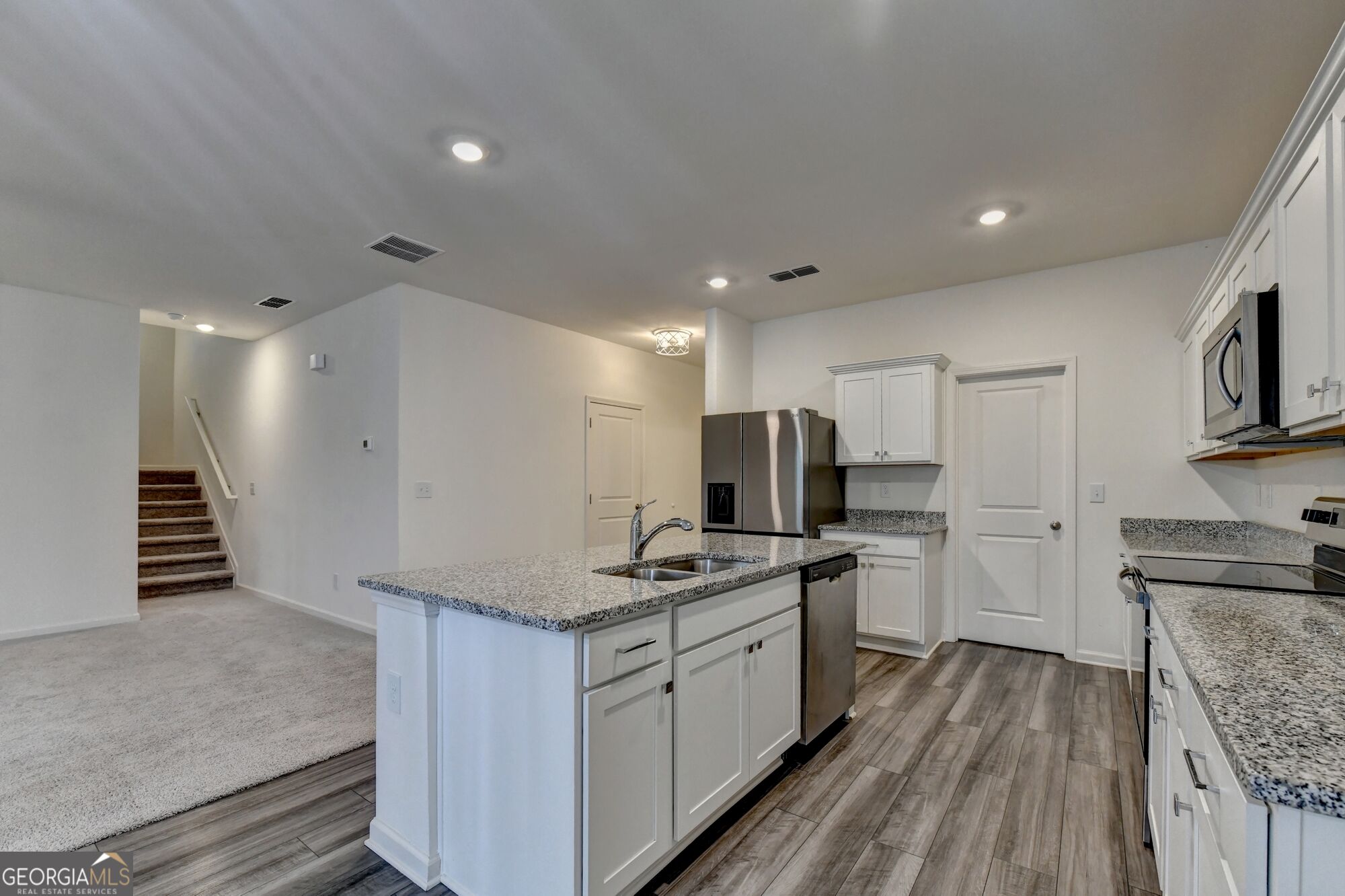 304 Coronado Drive Property Photo 17