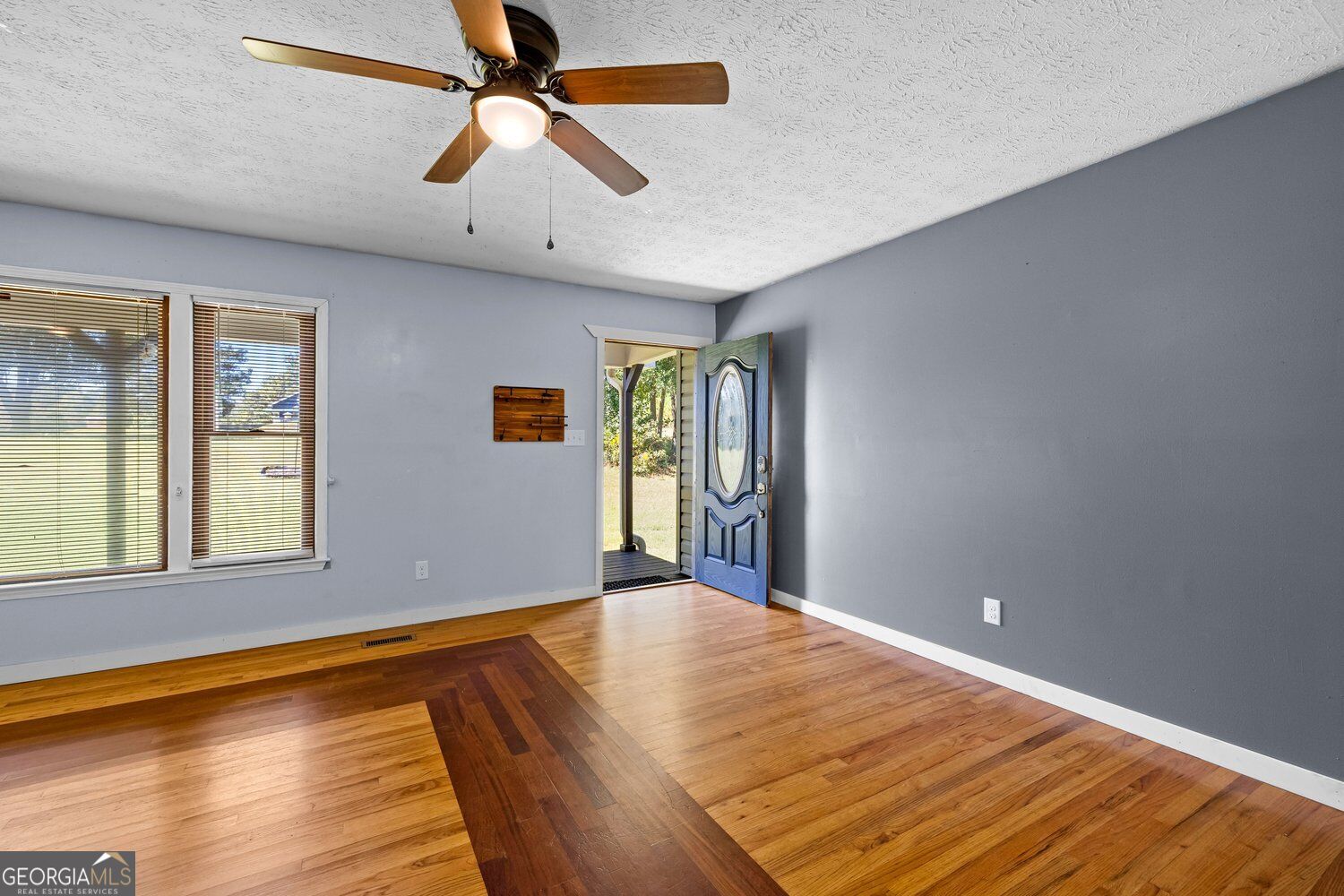7388 Post Road Property Photo 6