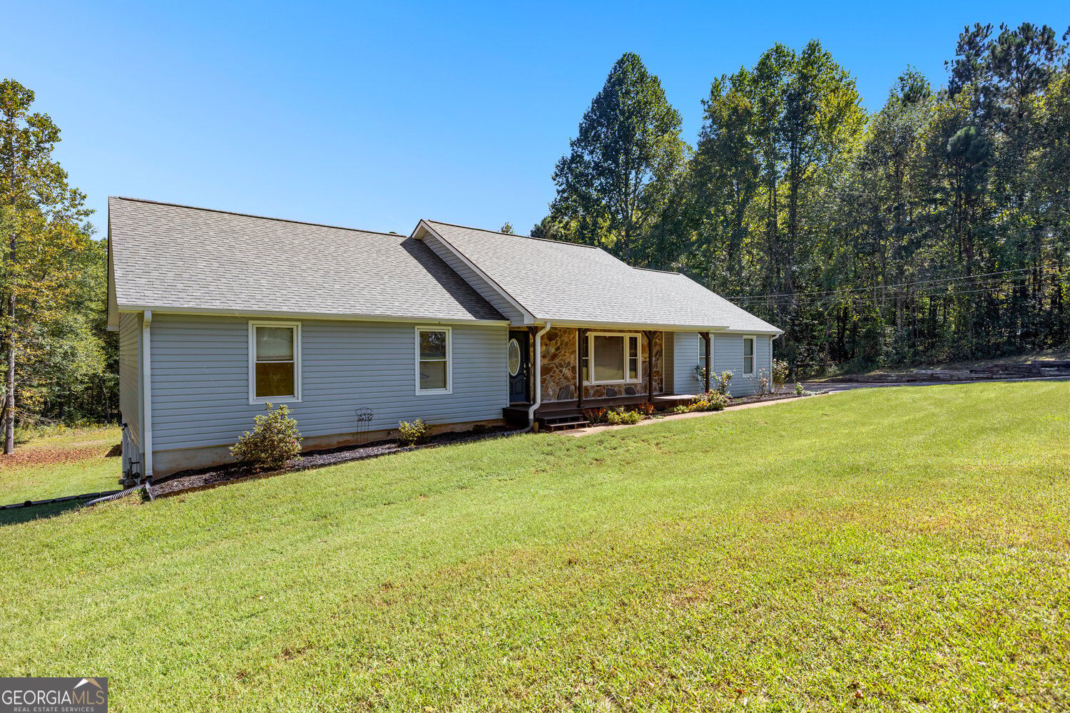 7388 Post Road Property Photo 10