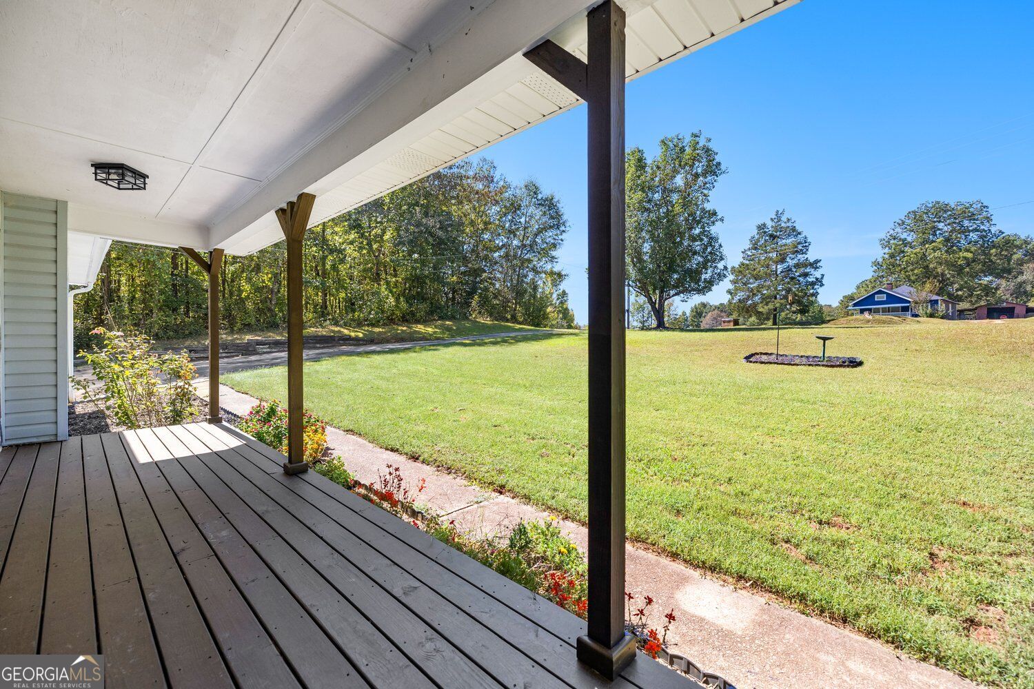 7388 Post Road Property Photo 11
