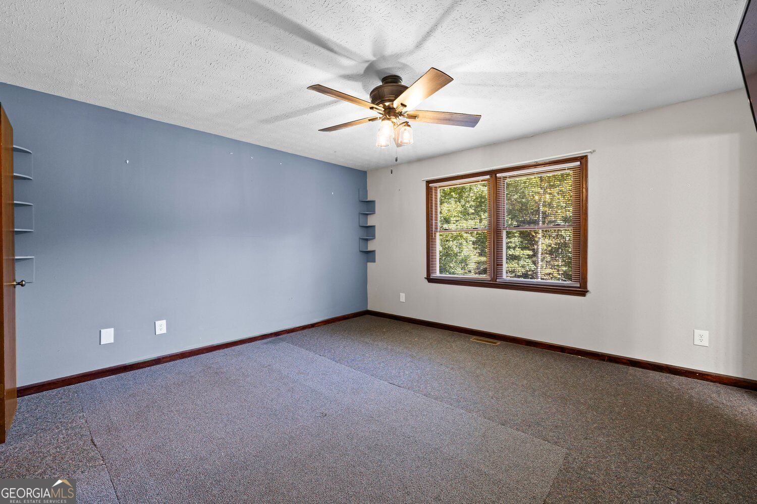 7388 Post Road Property Photo 30