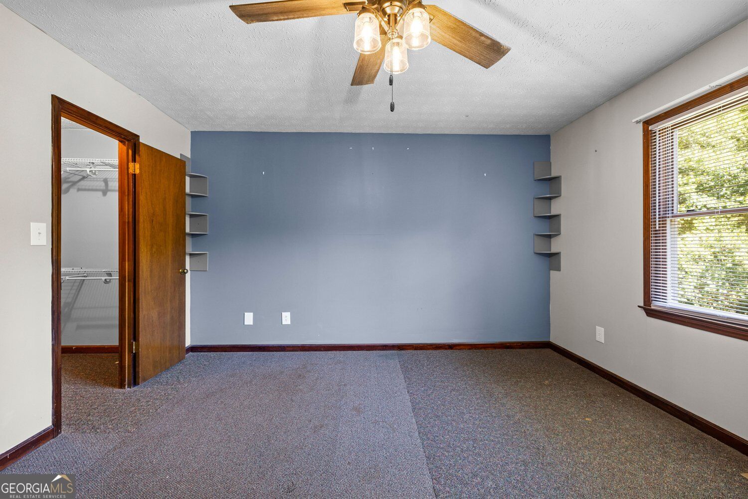 7388 Post Road Property Photo 31