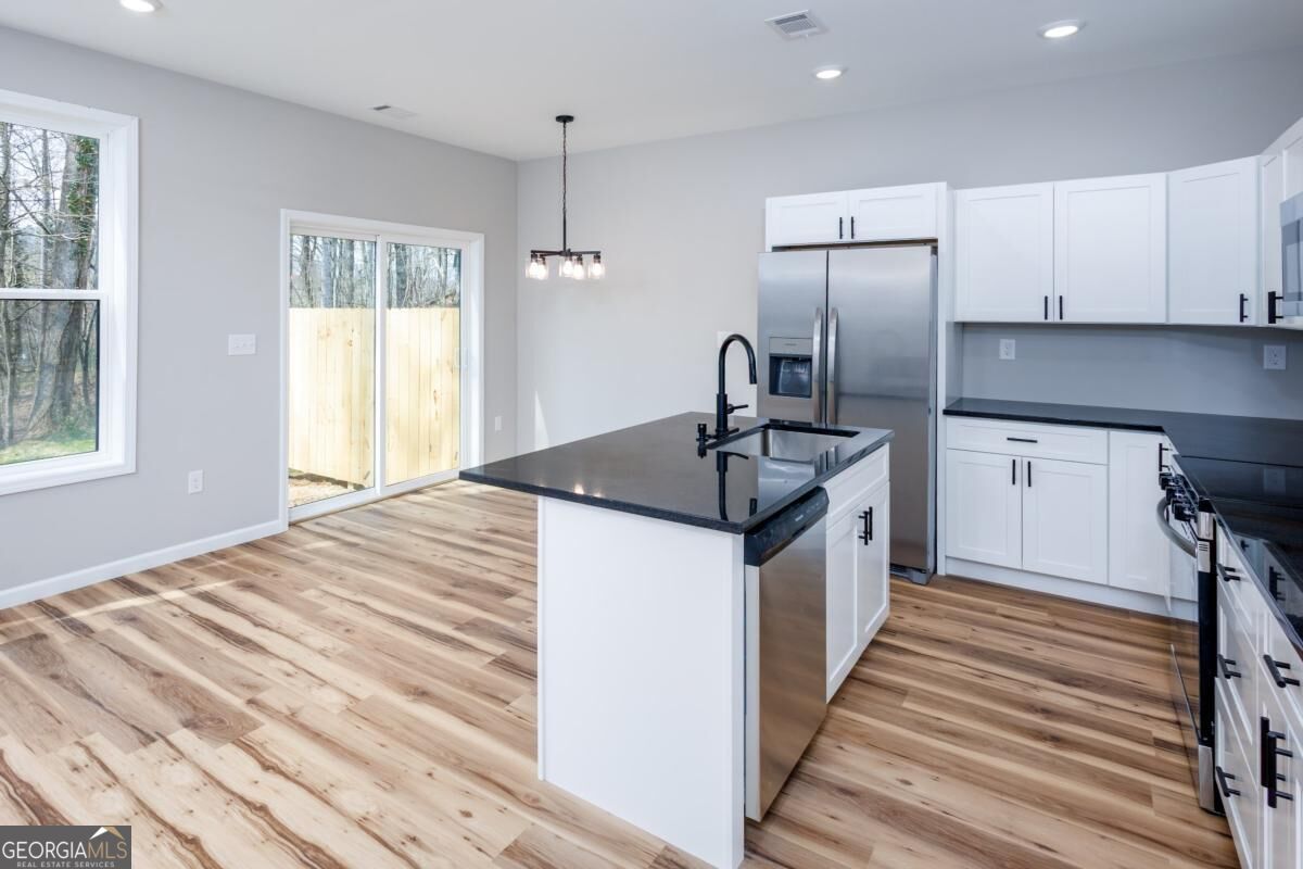 200 Back Pine Way # C Property Photo 8