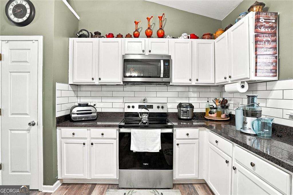 42 Highlander Trail Sw Property Photo 6