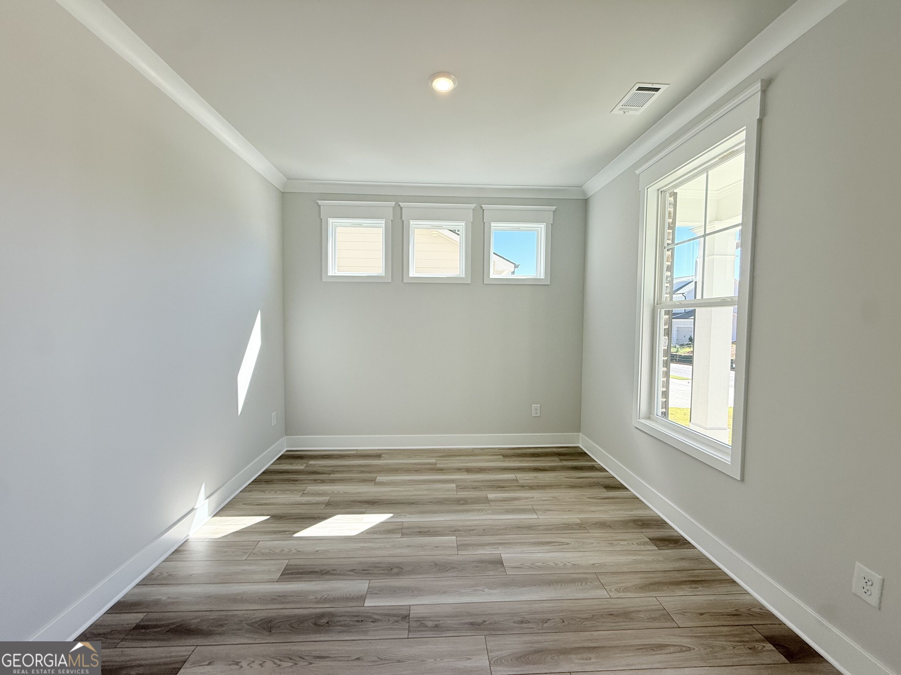 5296 Baymont Drive Property Photo 10