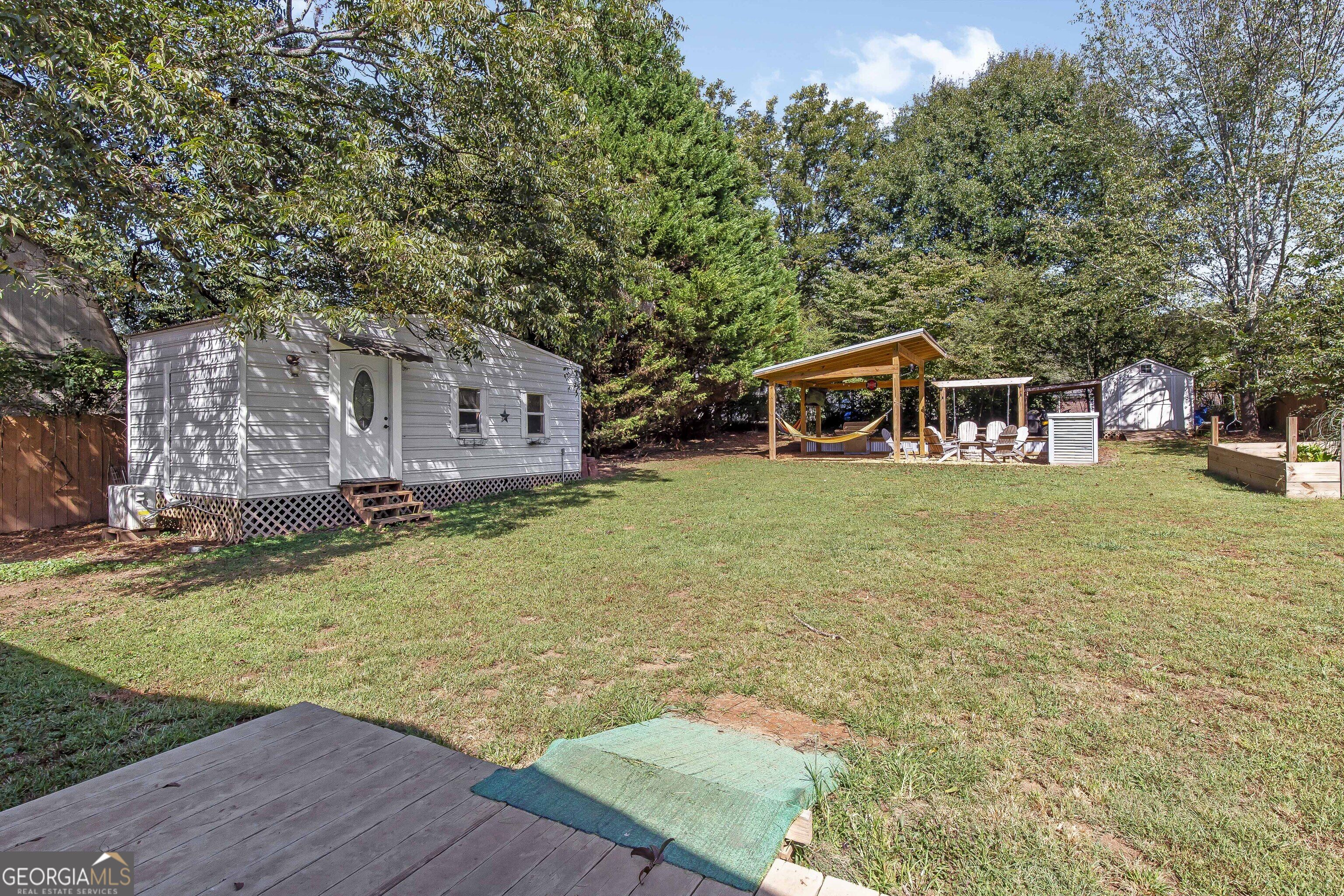 133 Bryan Street W Property Photo 26