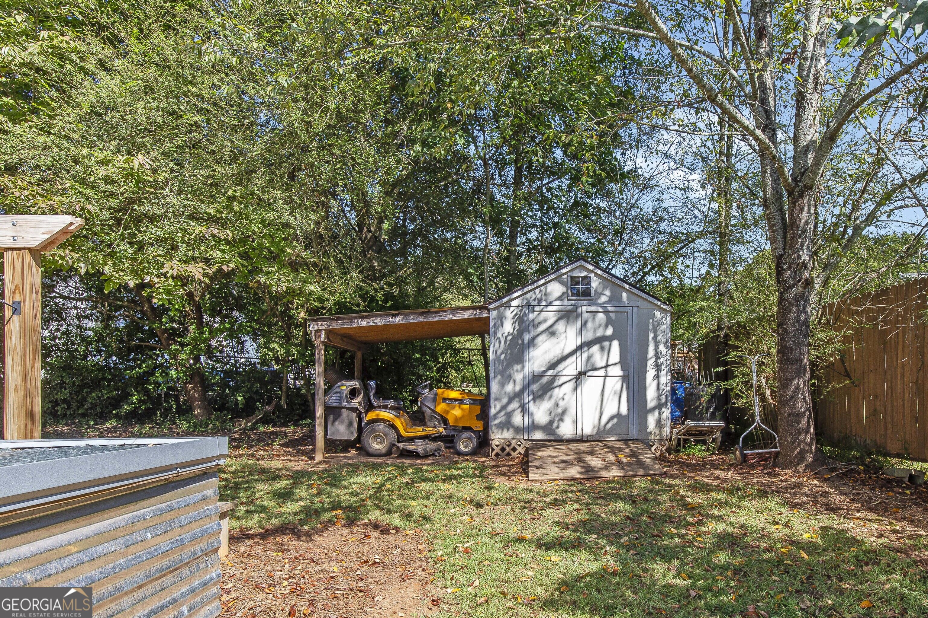 133 Bryan Street W Property Photo 34