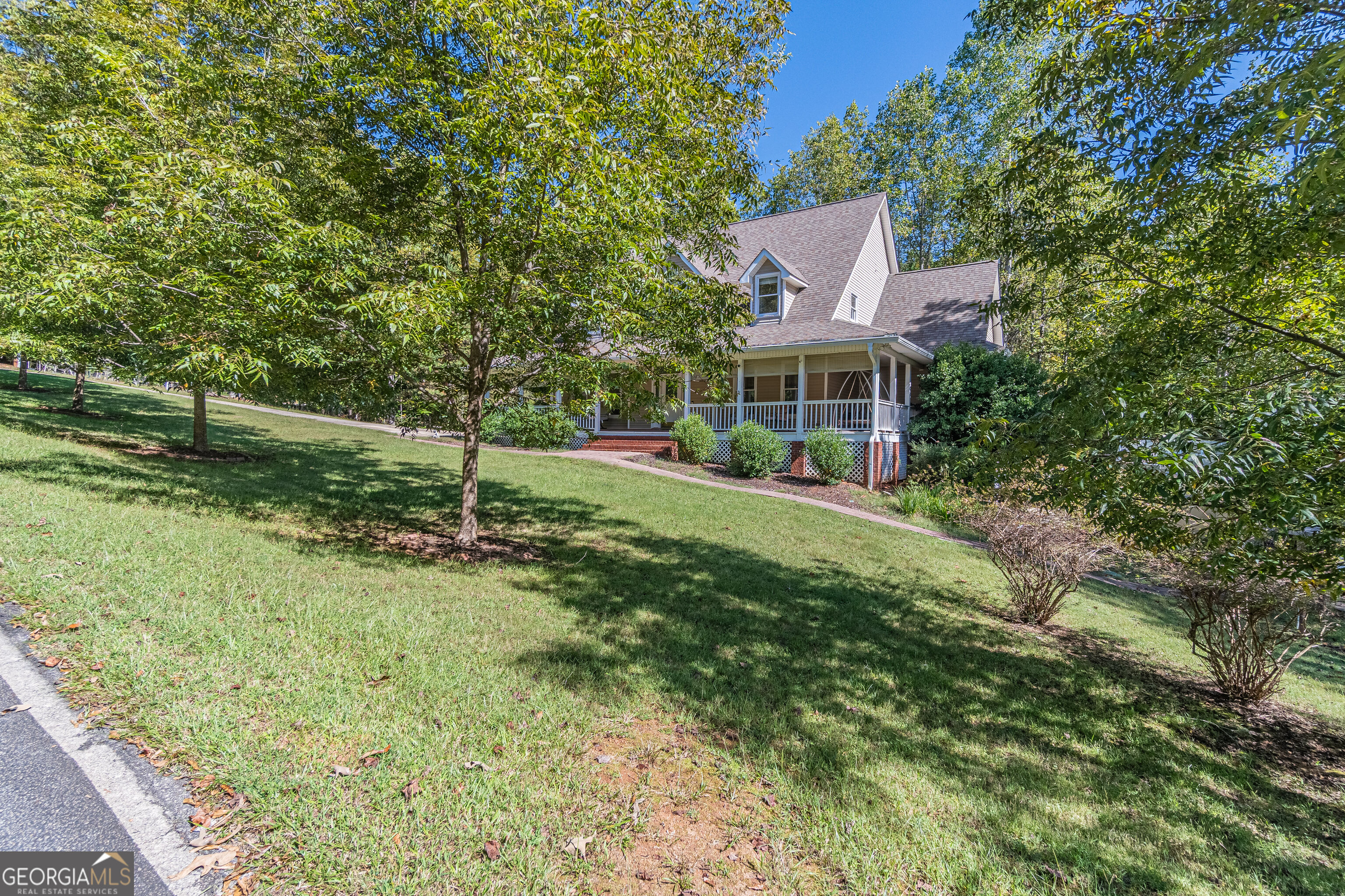 3401 Country Lane Property Photo 2