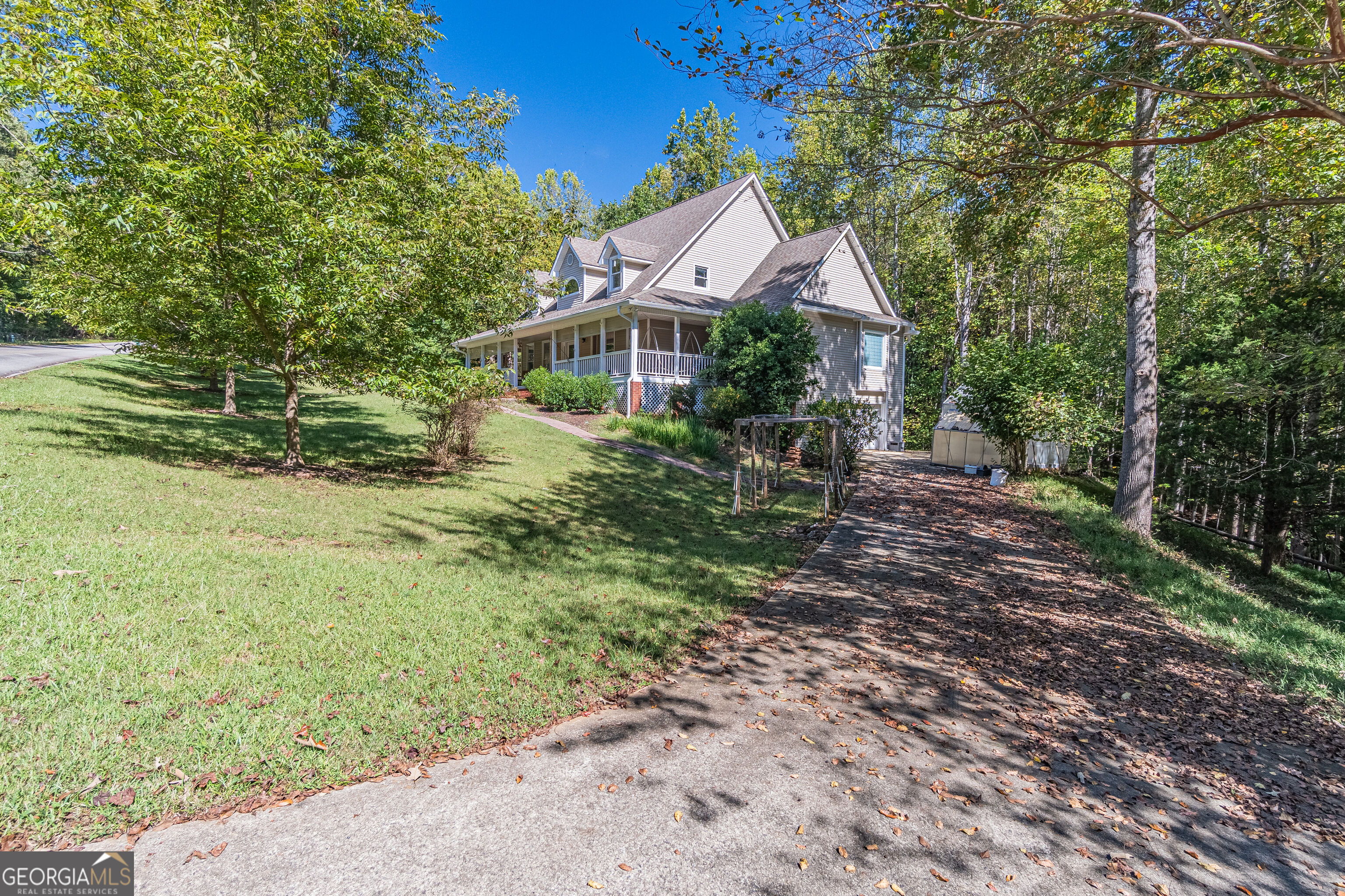 3401 Country Lane Property Photo 3