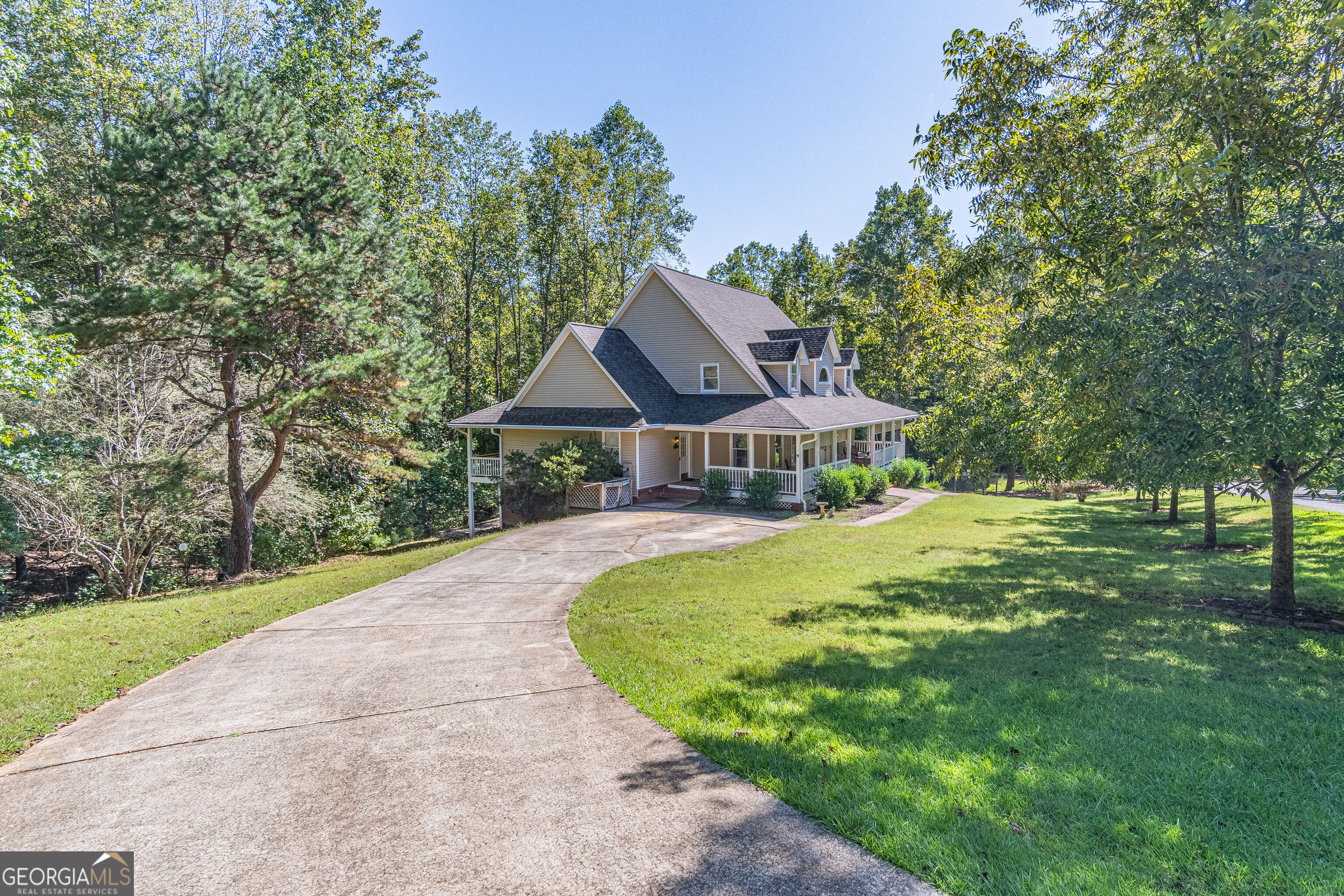 3401 Country Lane Property Photo 4
