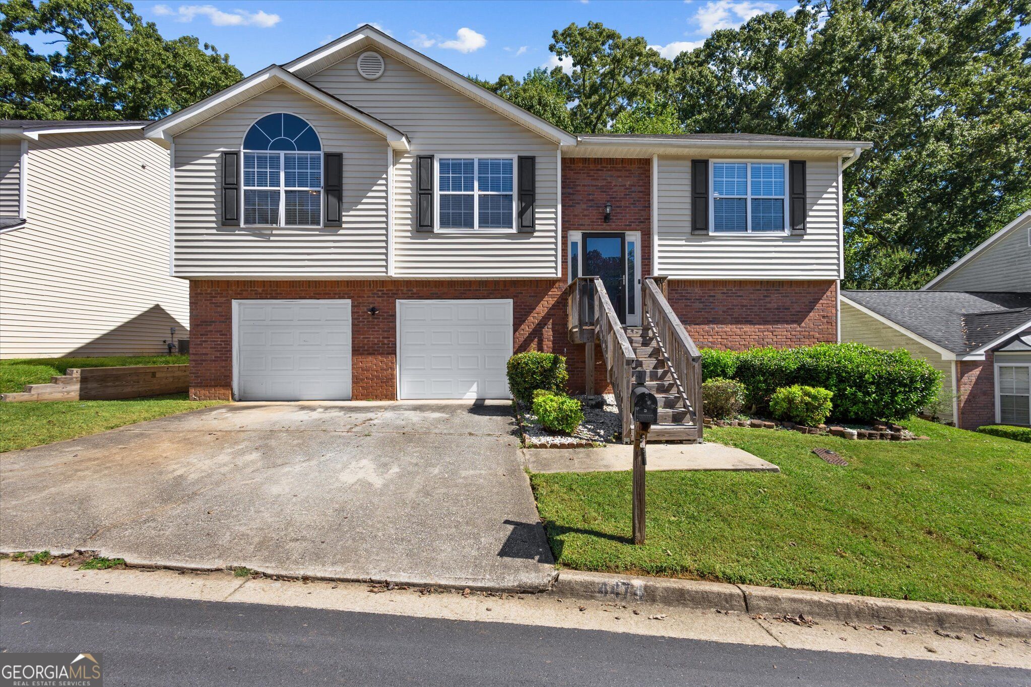 4474 Carriage Park Drive Property Photo 1